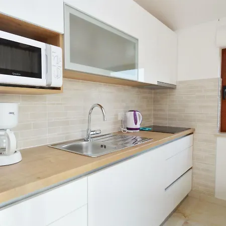 Elia-5 Apartment Savudrija